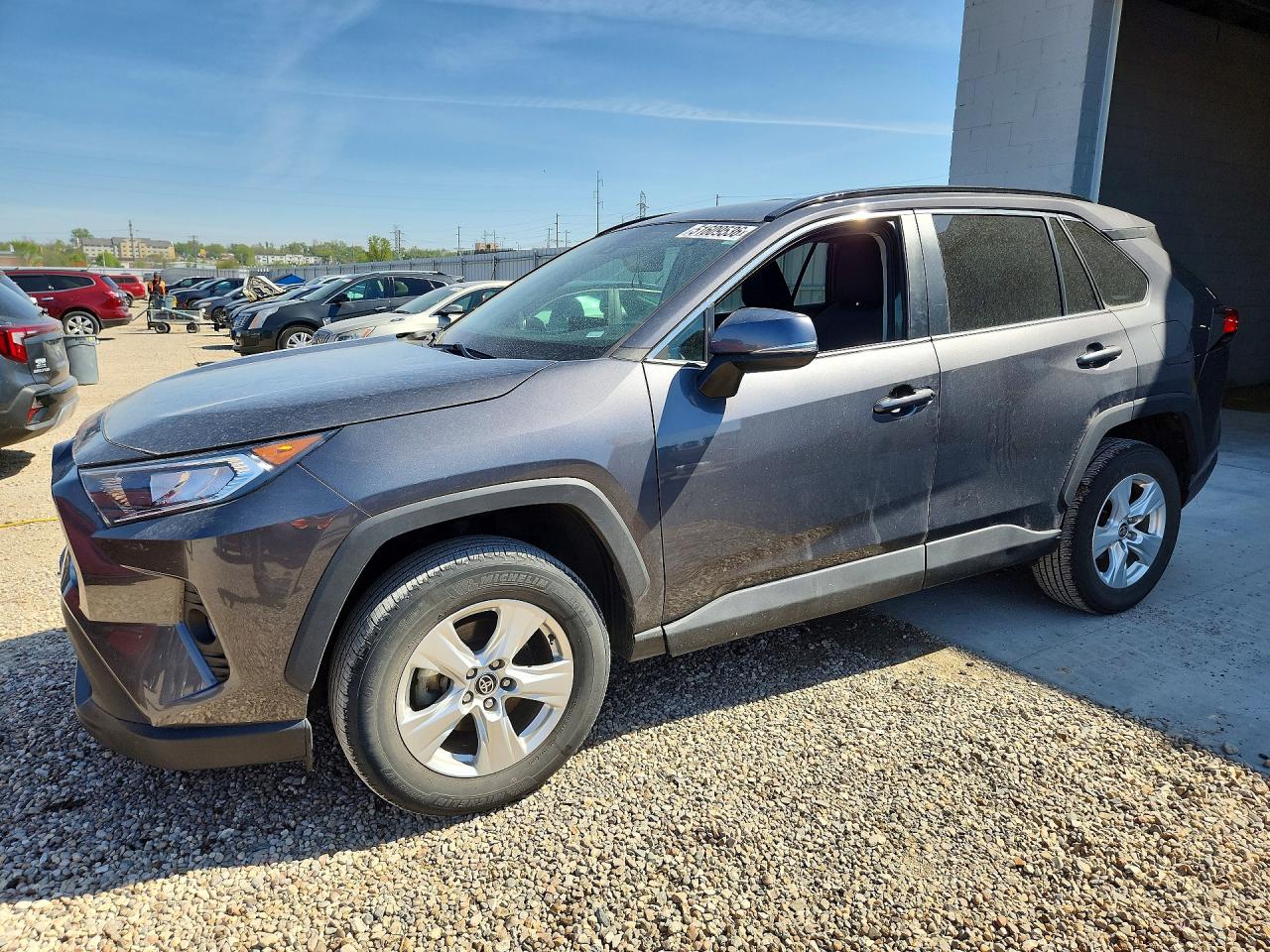Salvage Toyota RAV4 Image