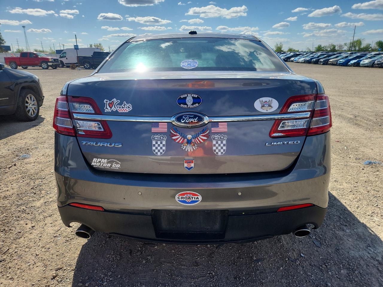 Ford Taurus Limited