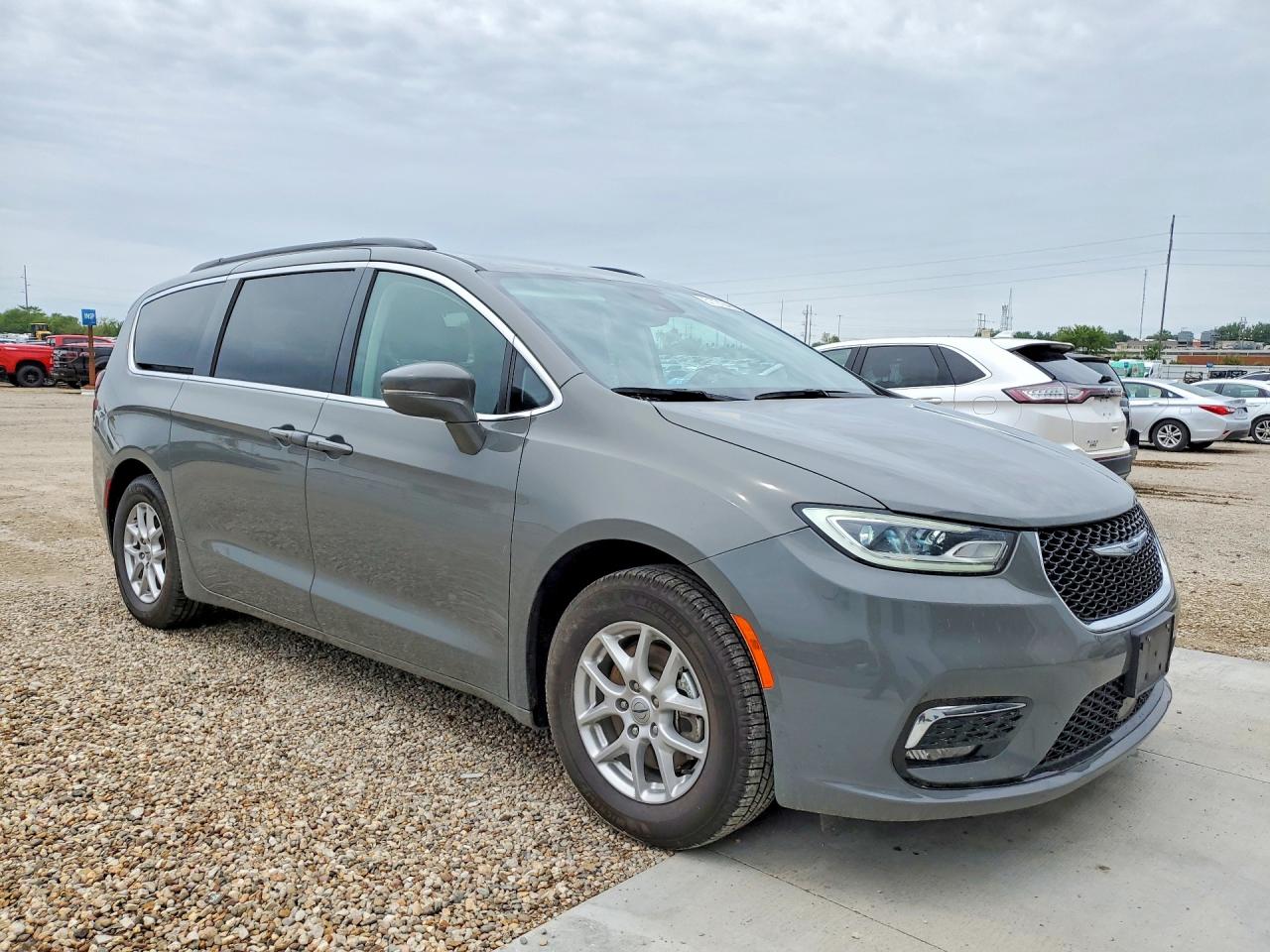 Chrysler Pacifica Touring L