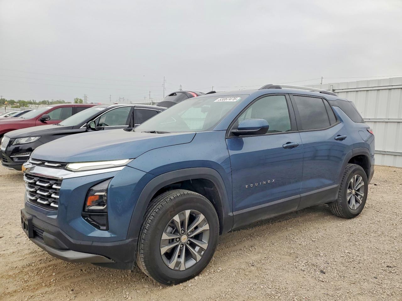 Salvage Chevrolet Equinox Image