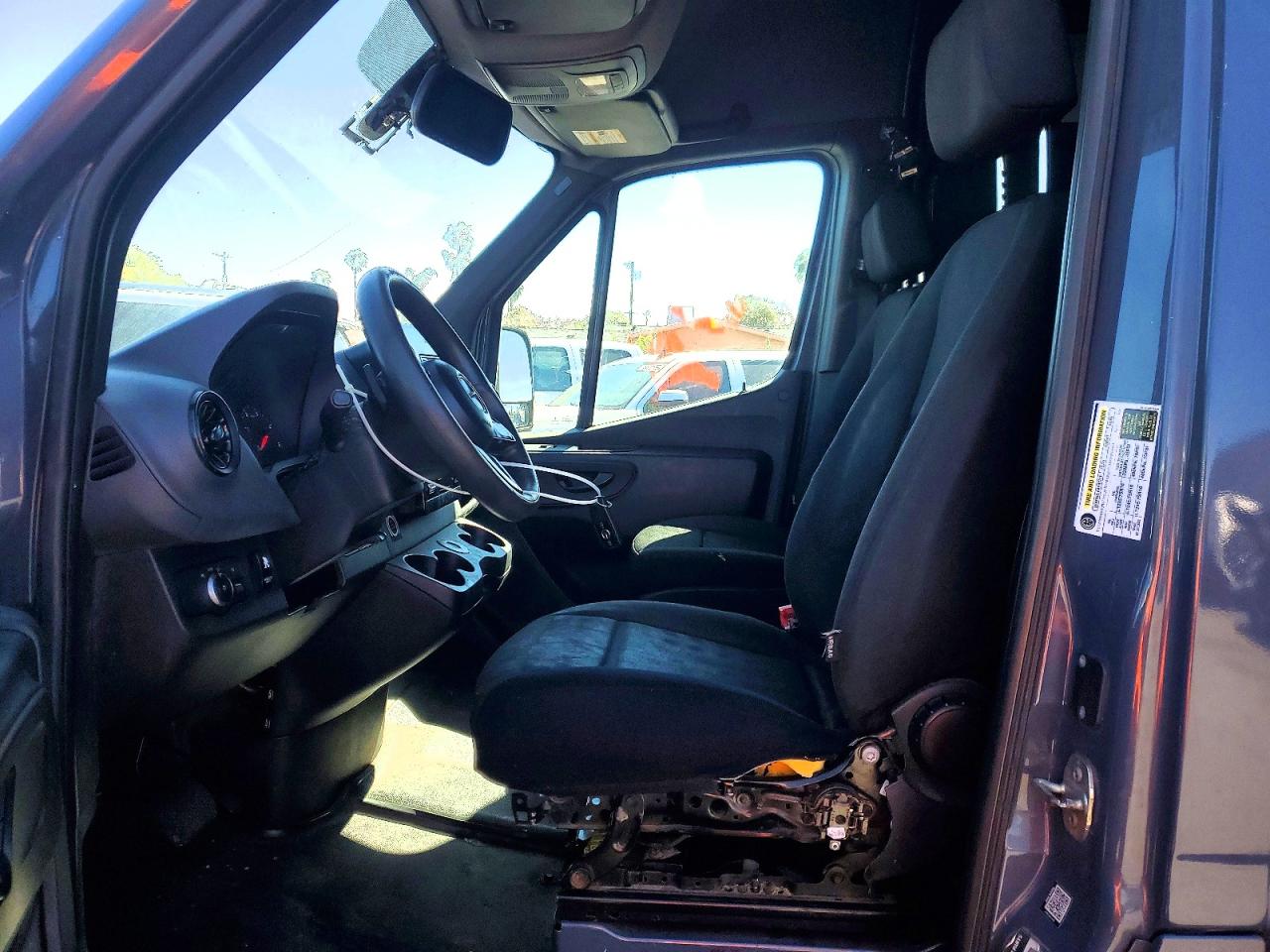 Mercedes-Benz Sprinter 2500