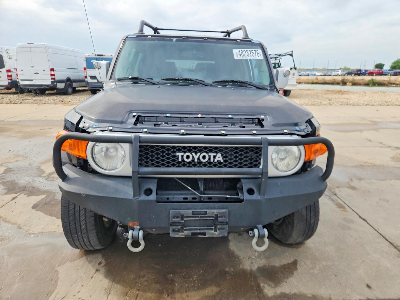 Toyota FJ Cruiser Base