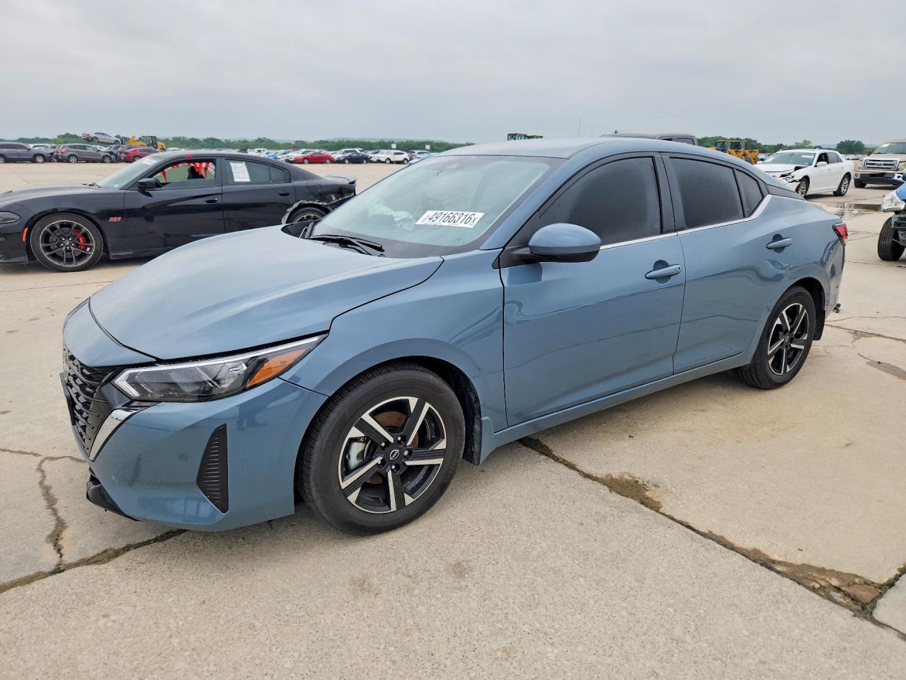 Salvage Nissan Sentra Image