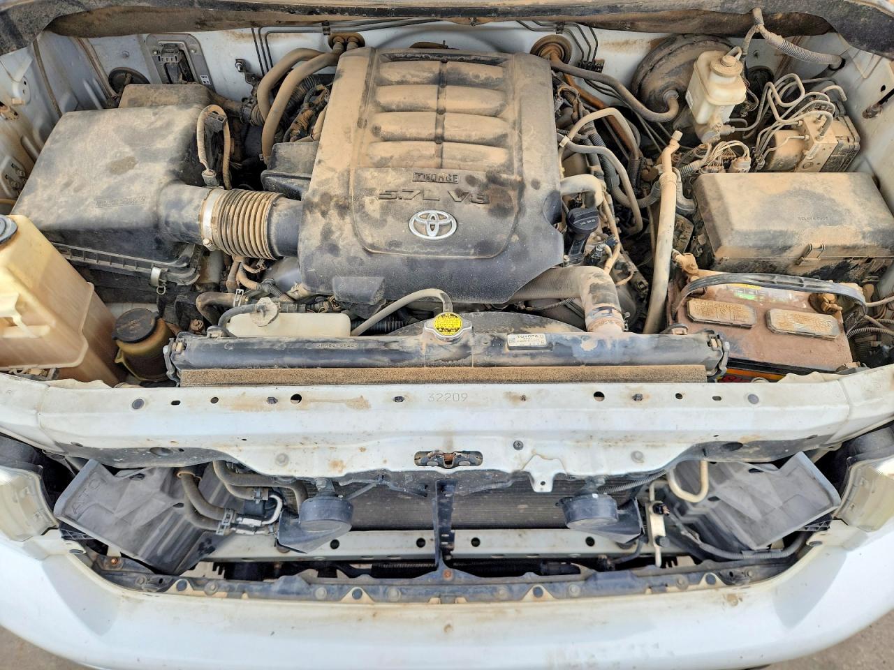Toyota Tundra Crewmax Sr5