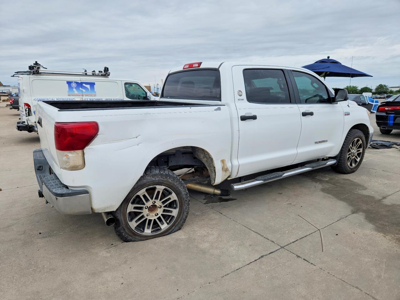 Toyota Tundra Crewmax Sr5
