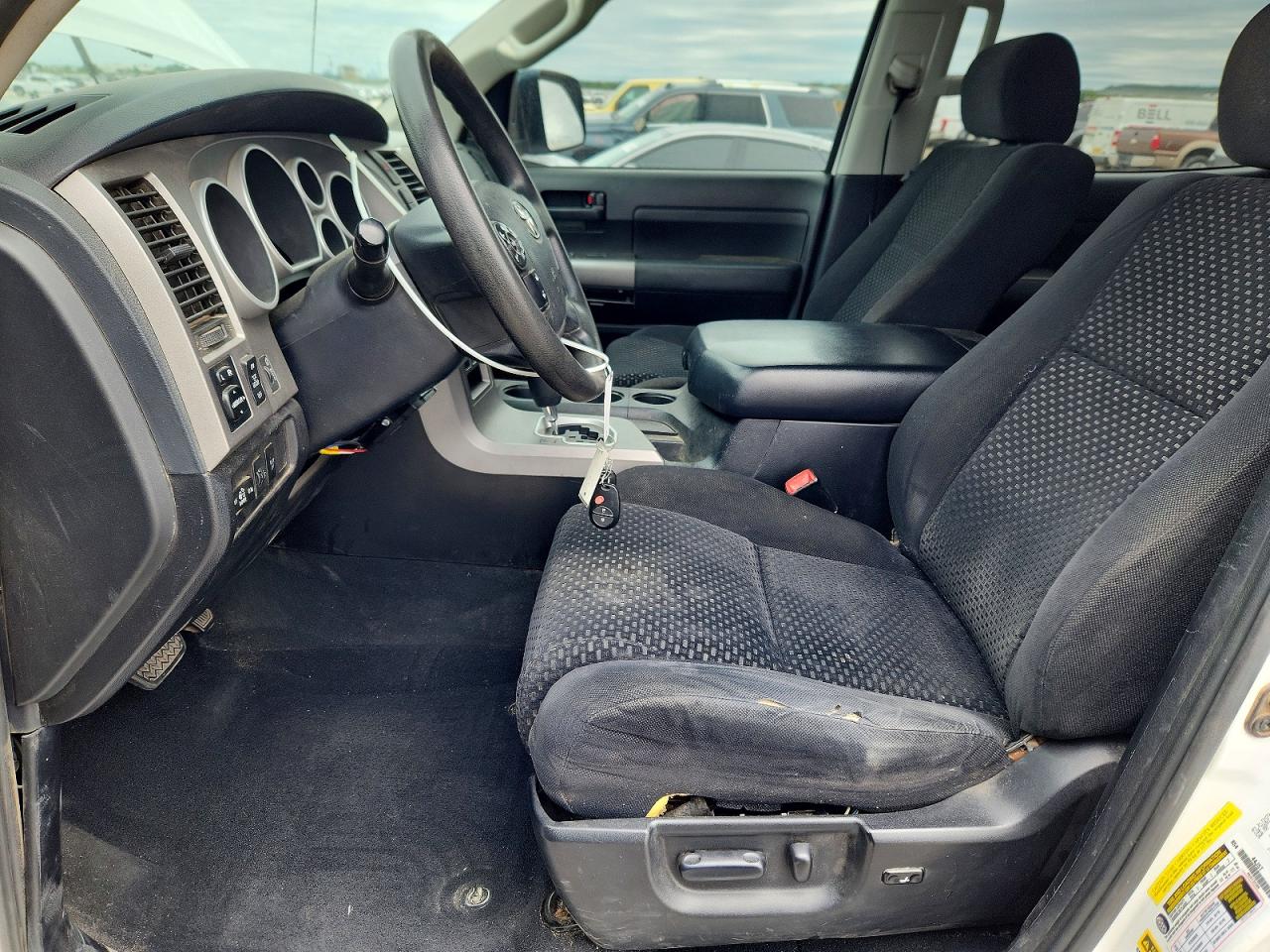 Toyota Tundra Crewmax Sr5
