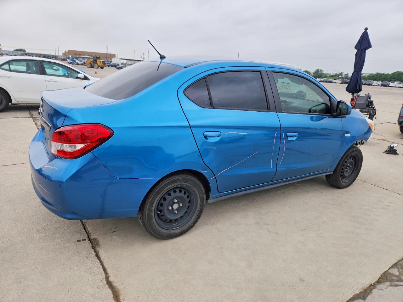 Mitsubishi Mirage G4 Es