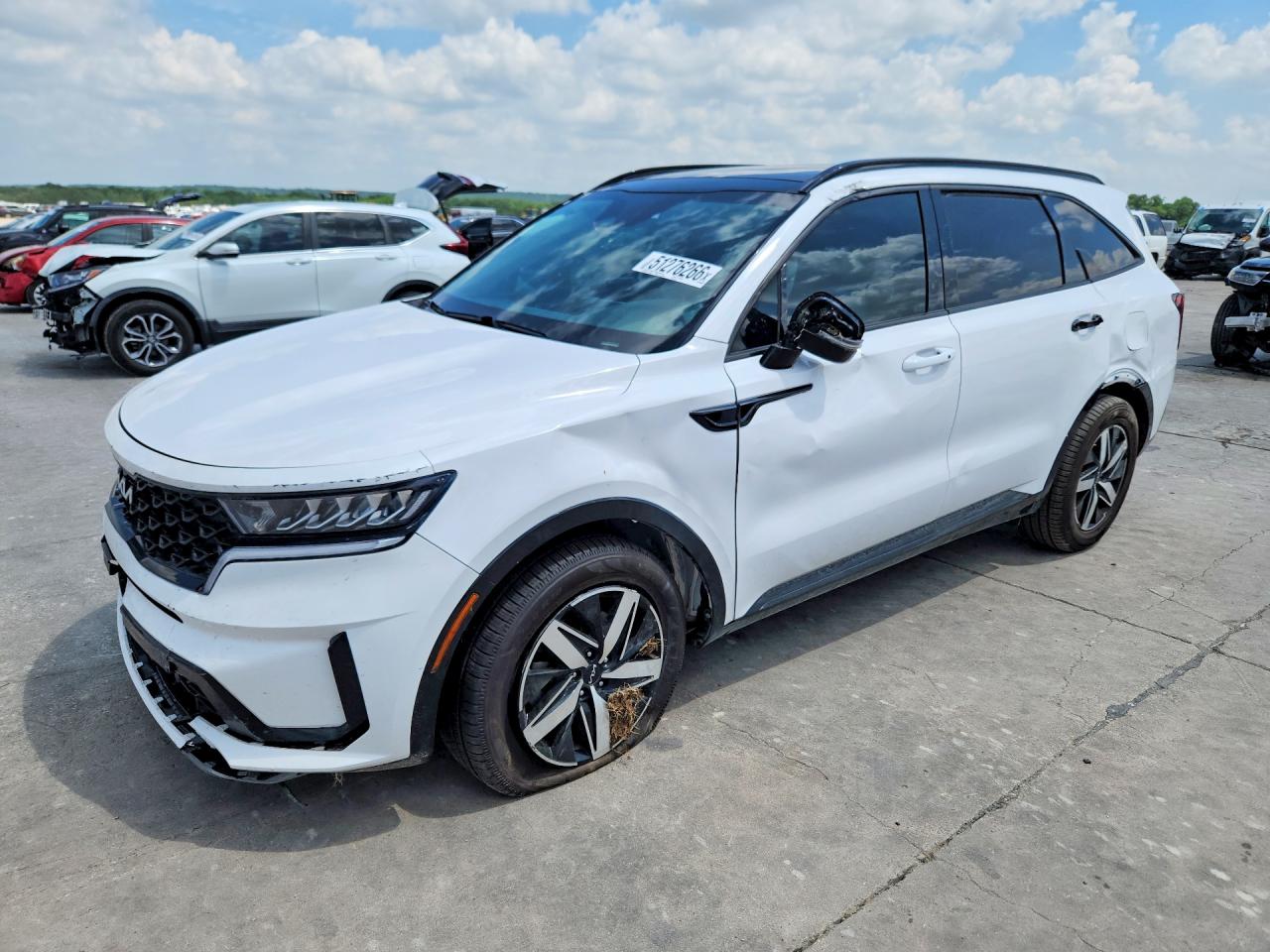 Salvage Kia Sorento Image