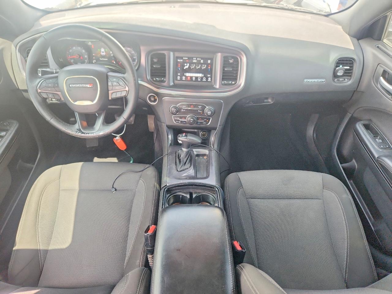 Dodge Charger Sxt