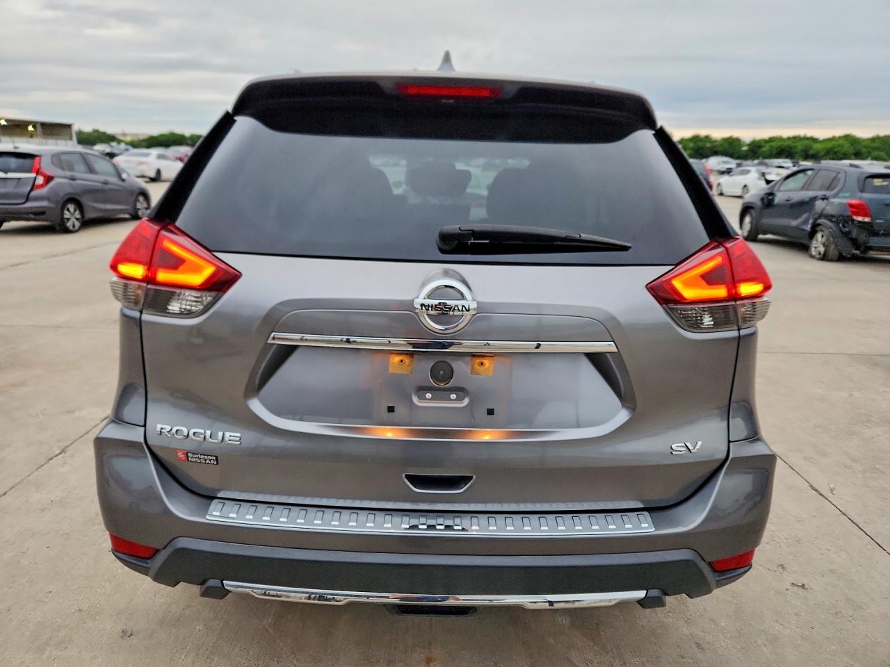 Nissan Rogue Sv