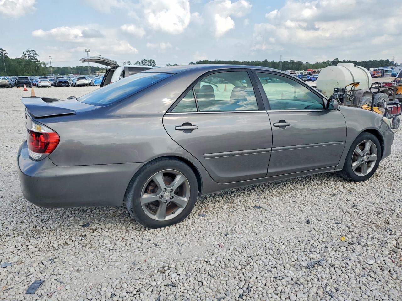 Toyota Camry Se V6