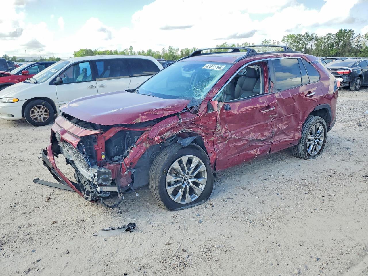 Salvage Toyota RAV4 Image