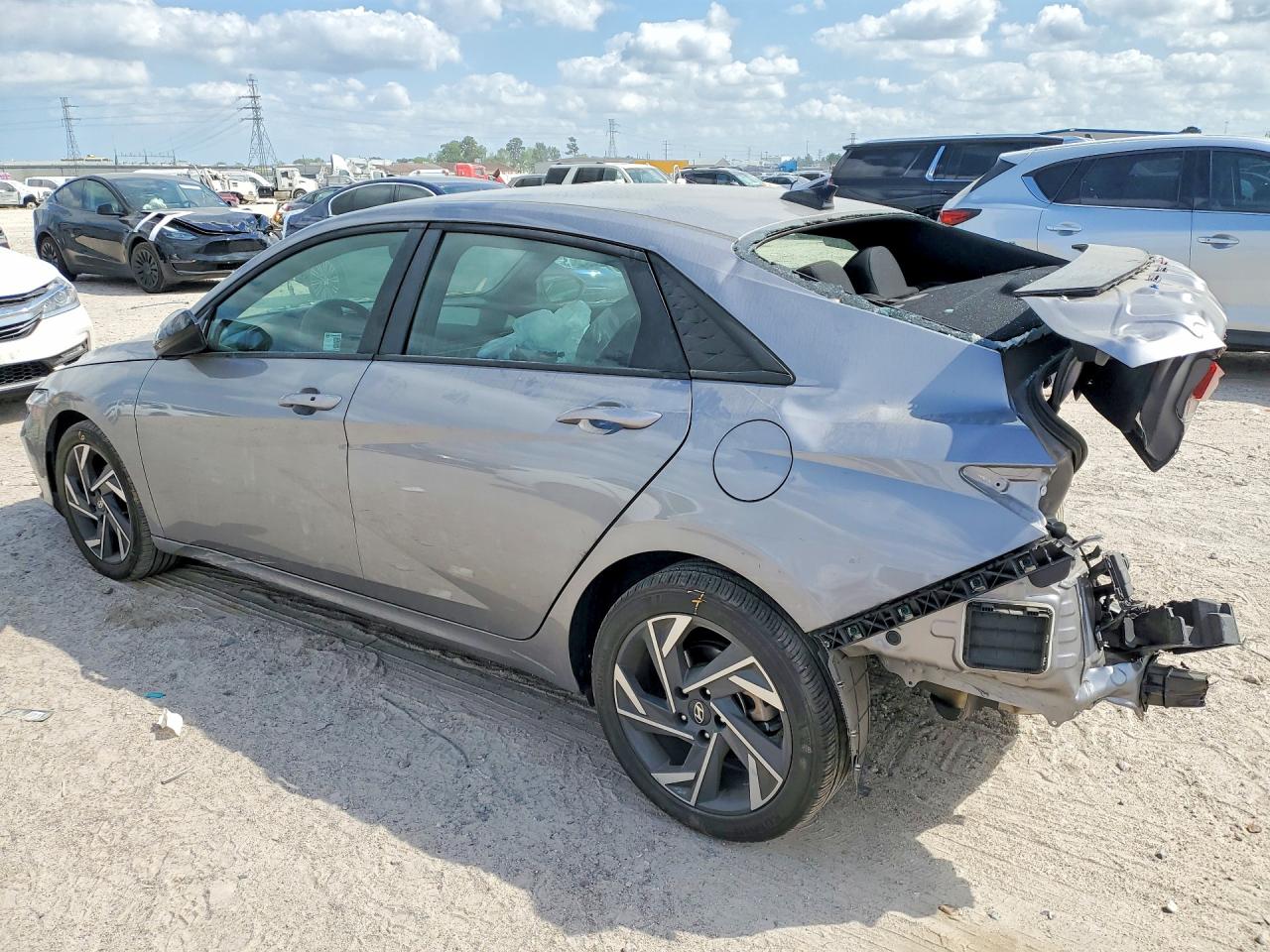 Hyundai ELANTRA Sel Sport