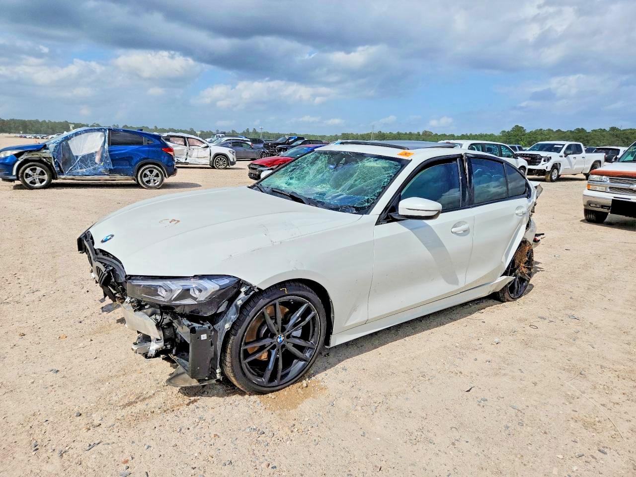 Salvage BMW 3 Series Image