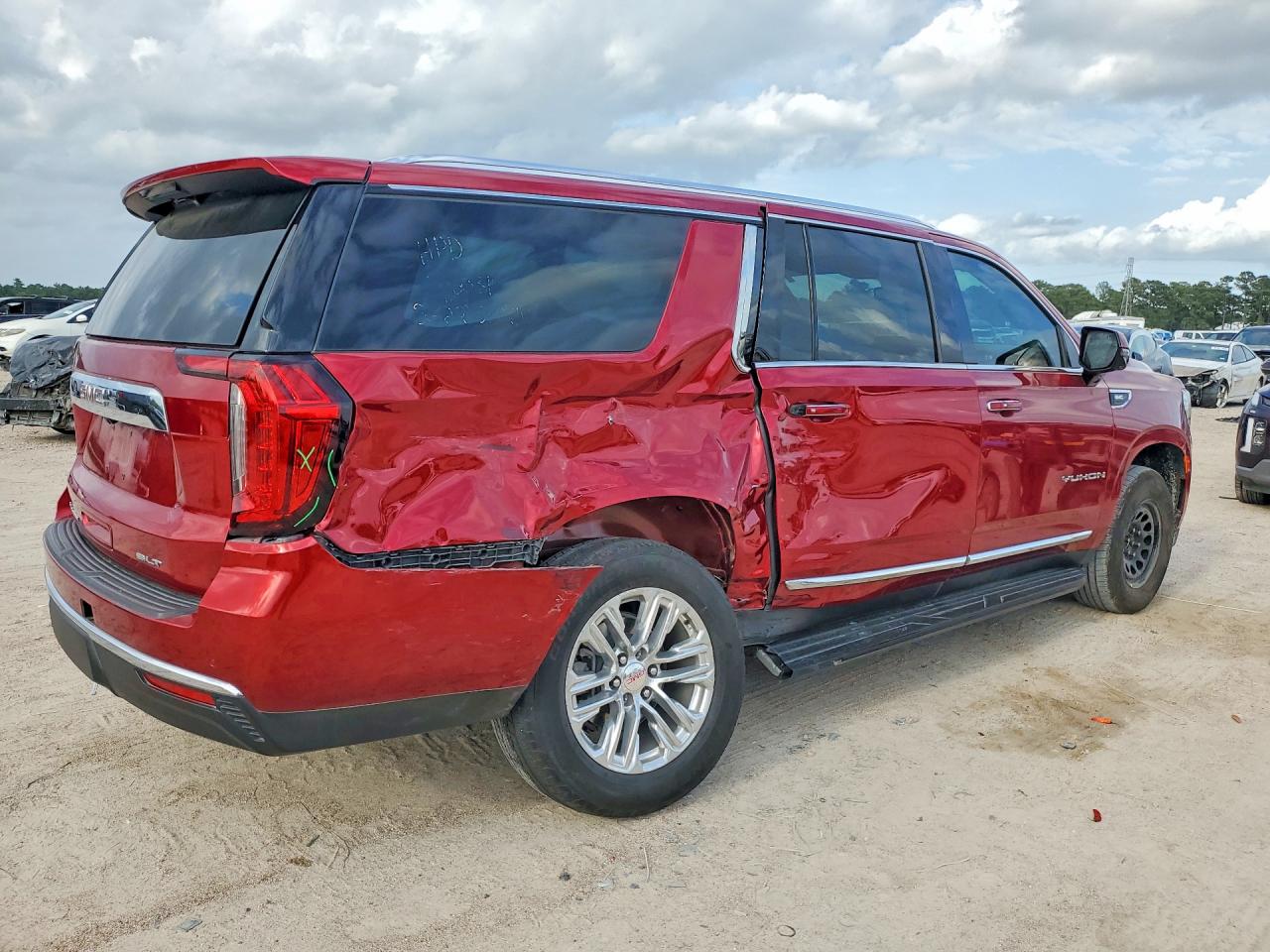 GMC Yukon C1500 Slt