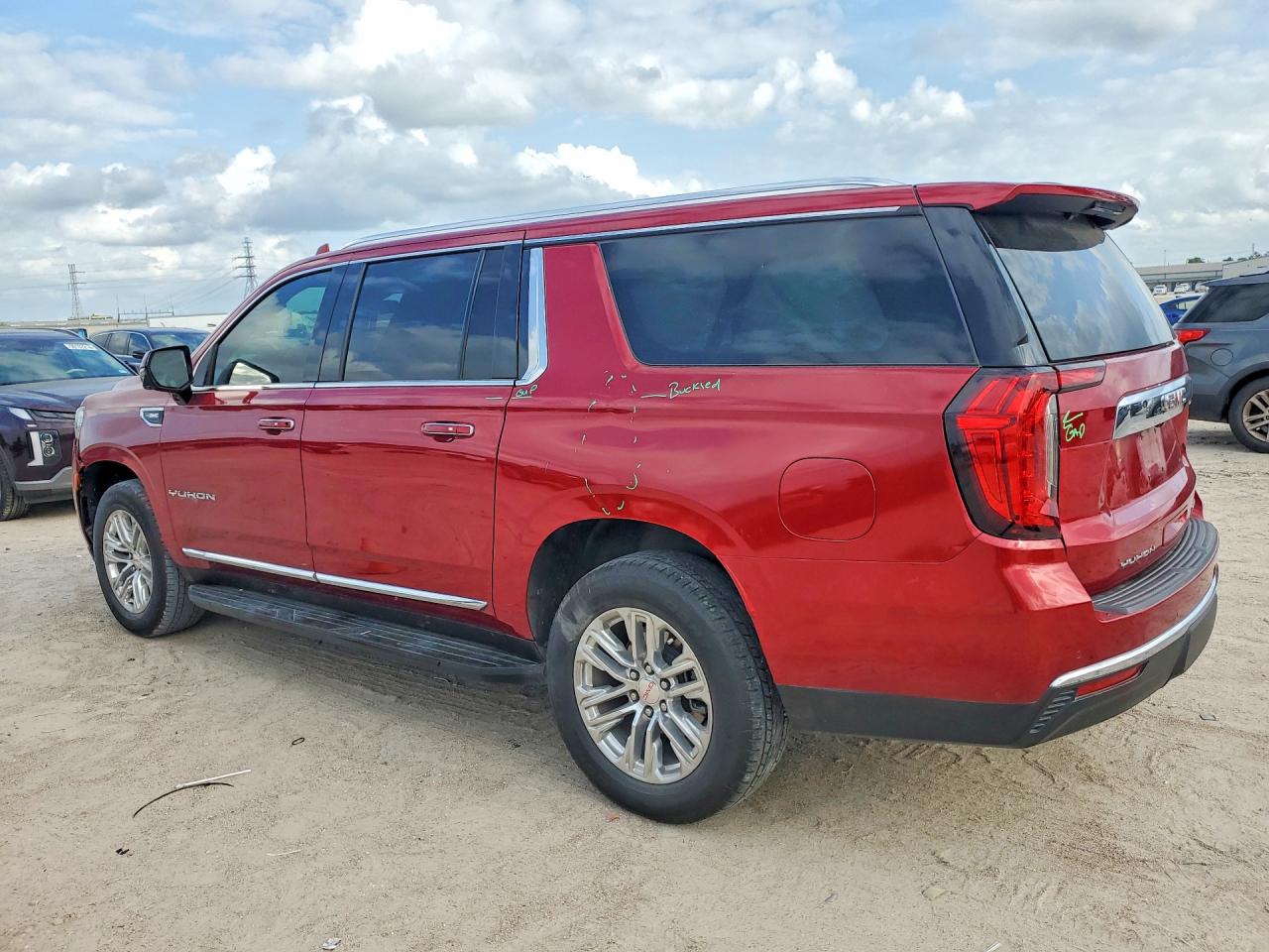 GMC Yukon C1500 Slt