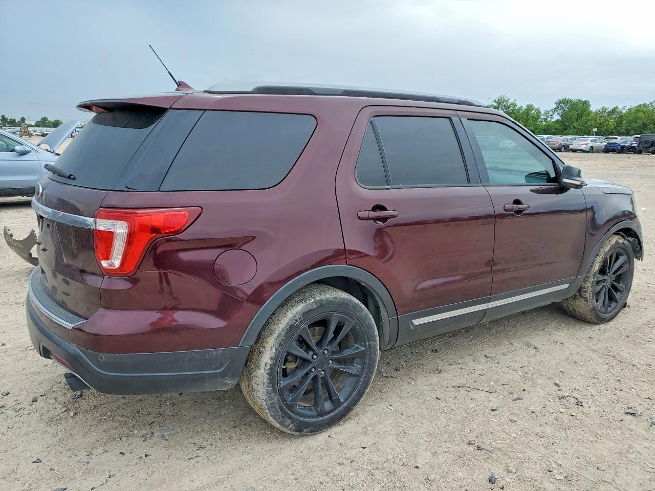 Ford Explorer Xlt