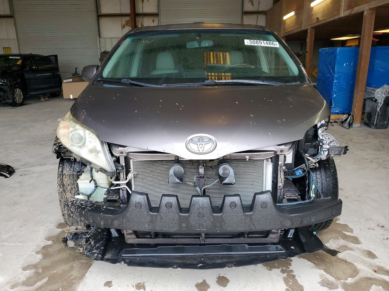 Toyota Sienna Limited 7-passenger