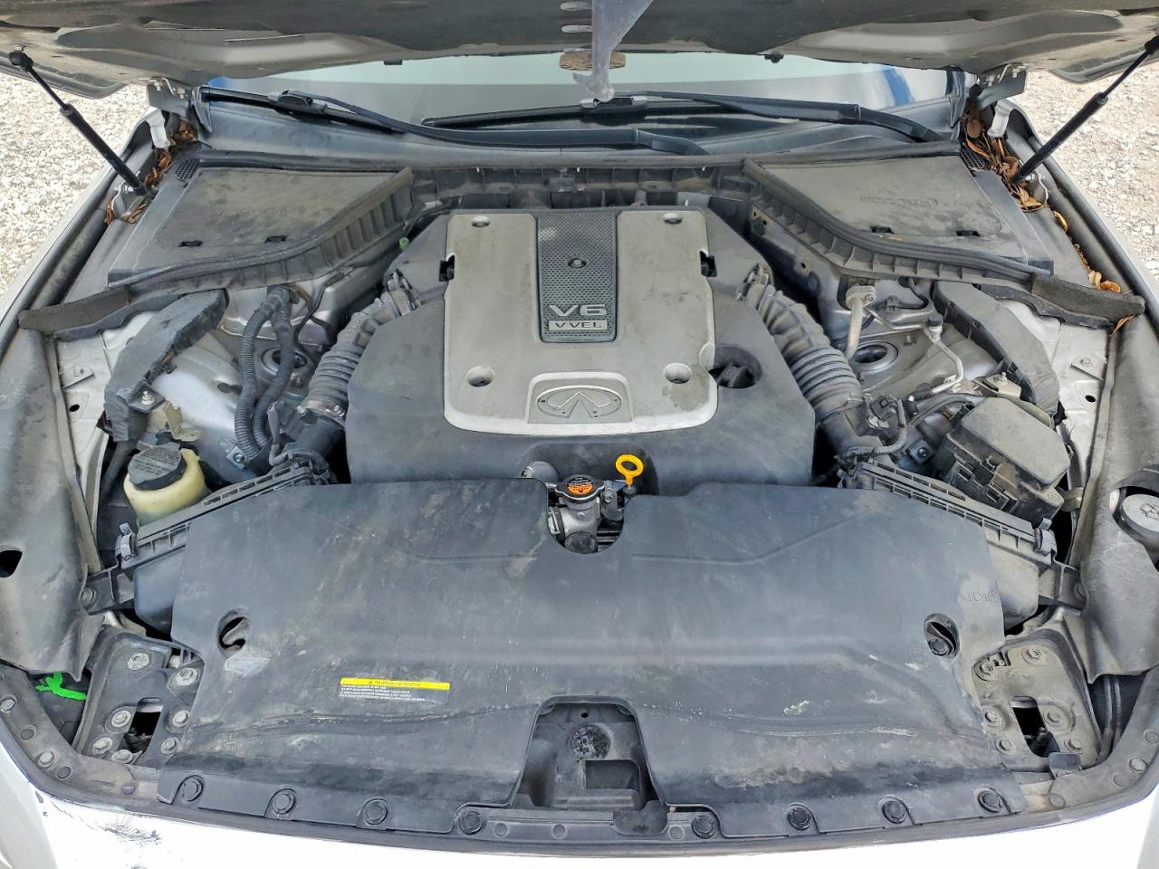 INFINITI Q50 Premium