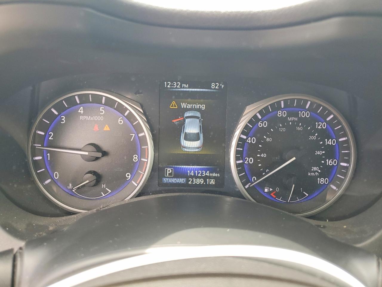 INFINITI Q50 Premium