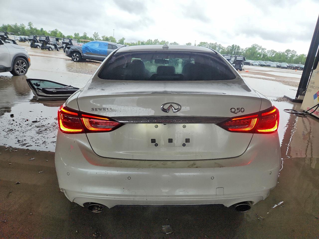 INFINITI Q50
