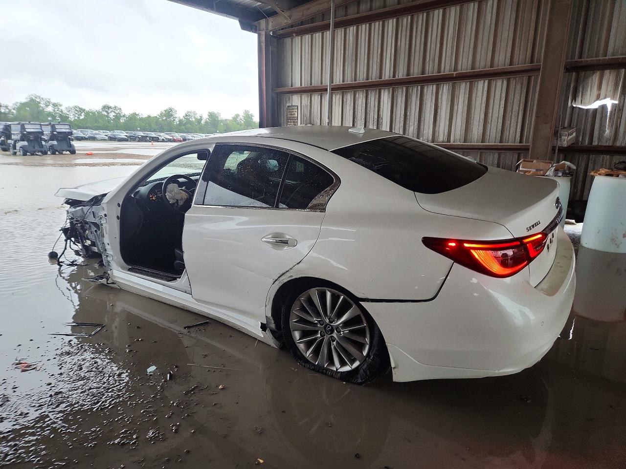 INFINITI Q50