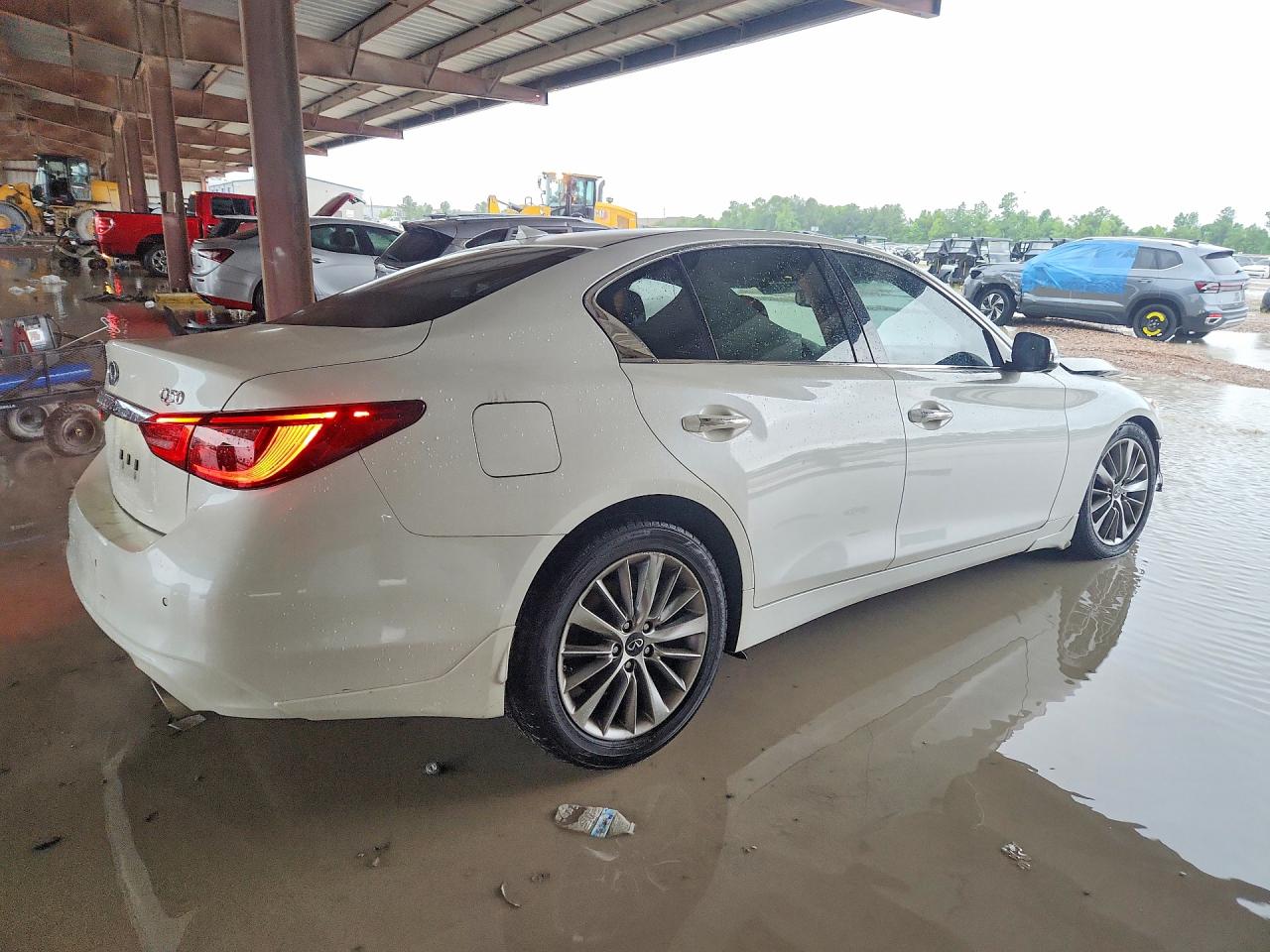 INFINITI Q50