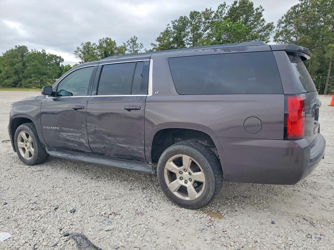 Chevrolet Suburban C1500 Lt