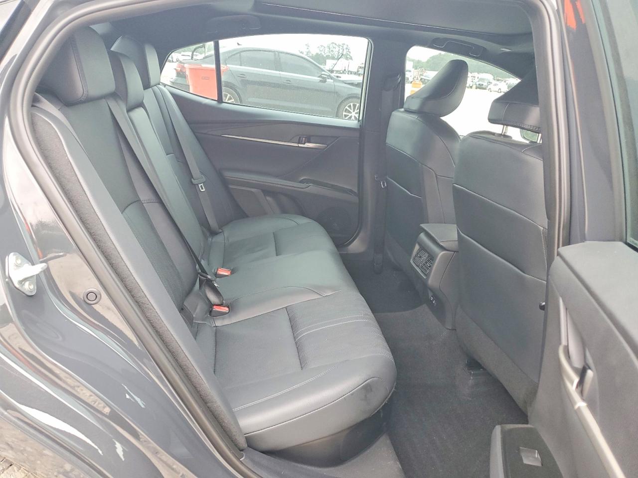 Toyota Camry Xse