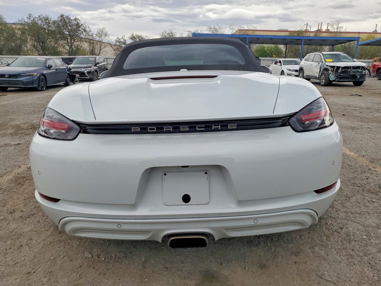 Porsche Boxster Base