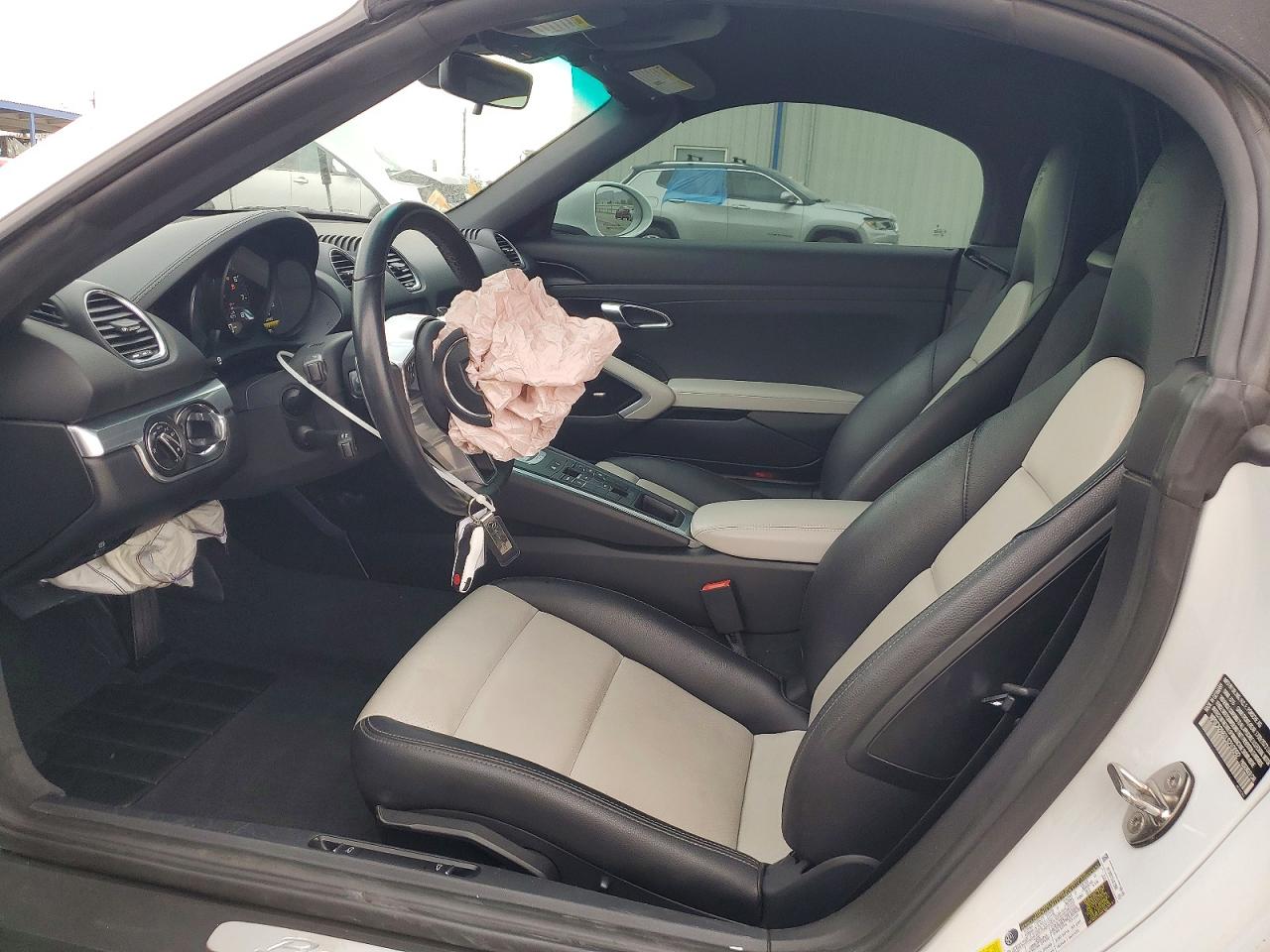 Porsche Boxster Base