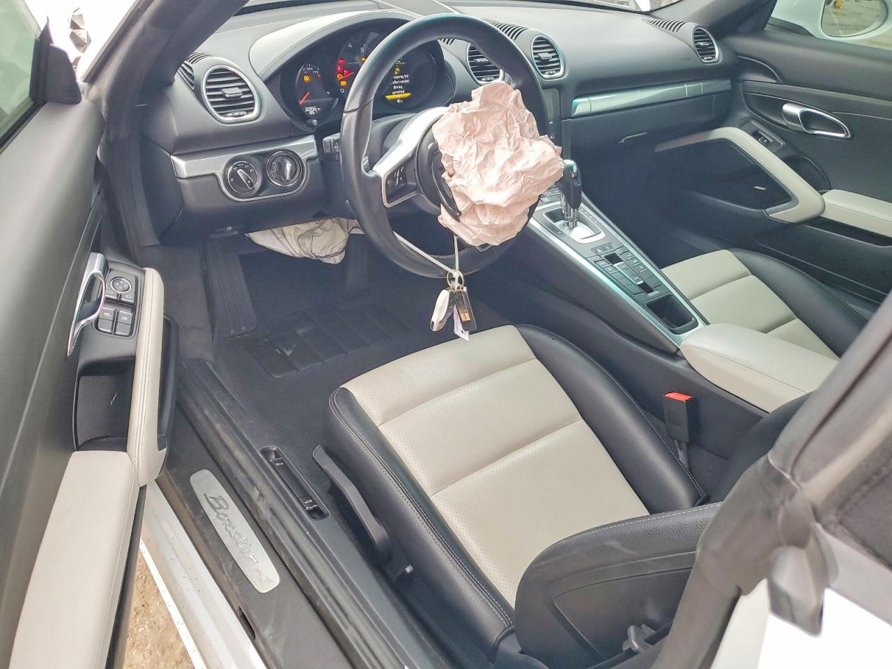 Porsche Boxster Base
