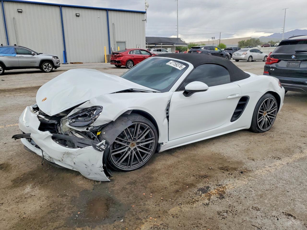 Salvage Porsche Boxster Image