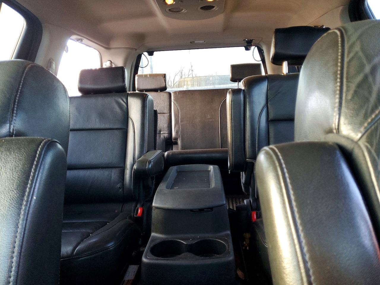 Nissan Armada Platinum