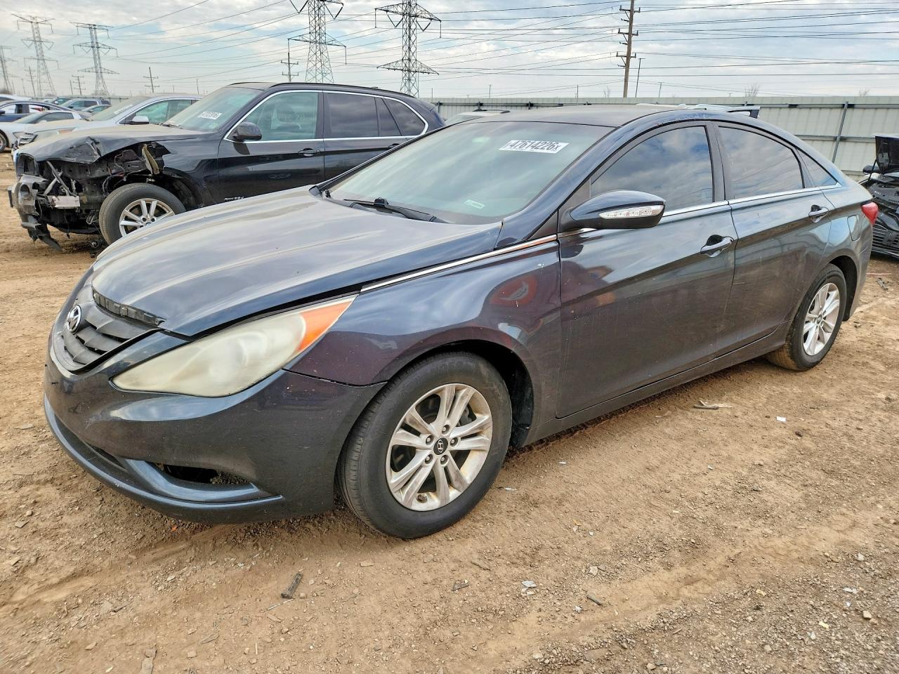 Salvage Hyundai SONATA Image