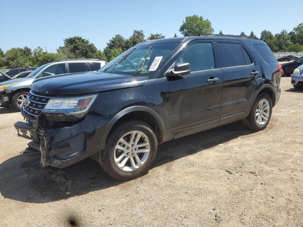 Salvage Ford Explorer Image