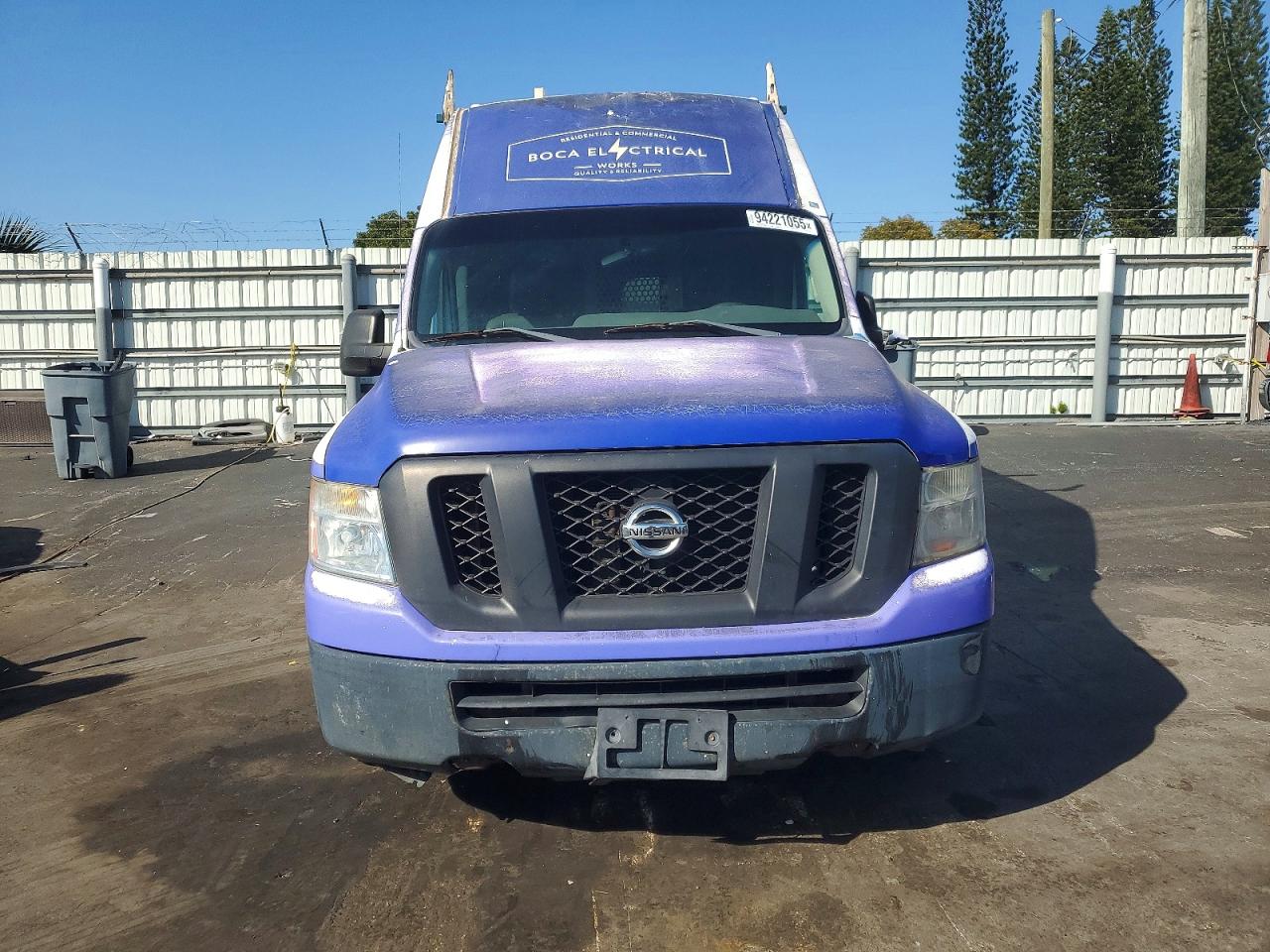 Nissan Nv