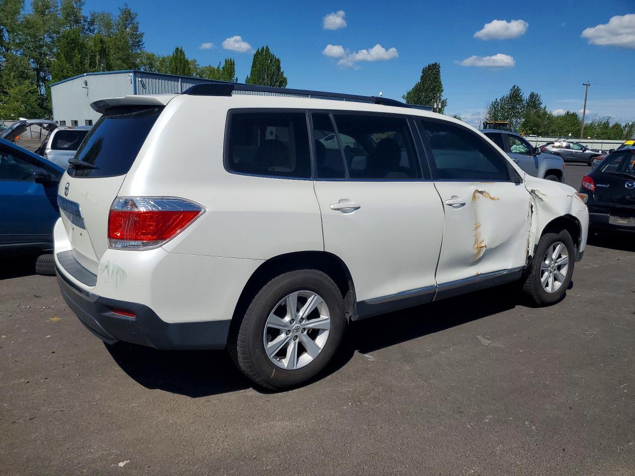 Toyota Highlander Base