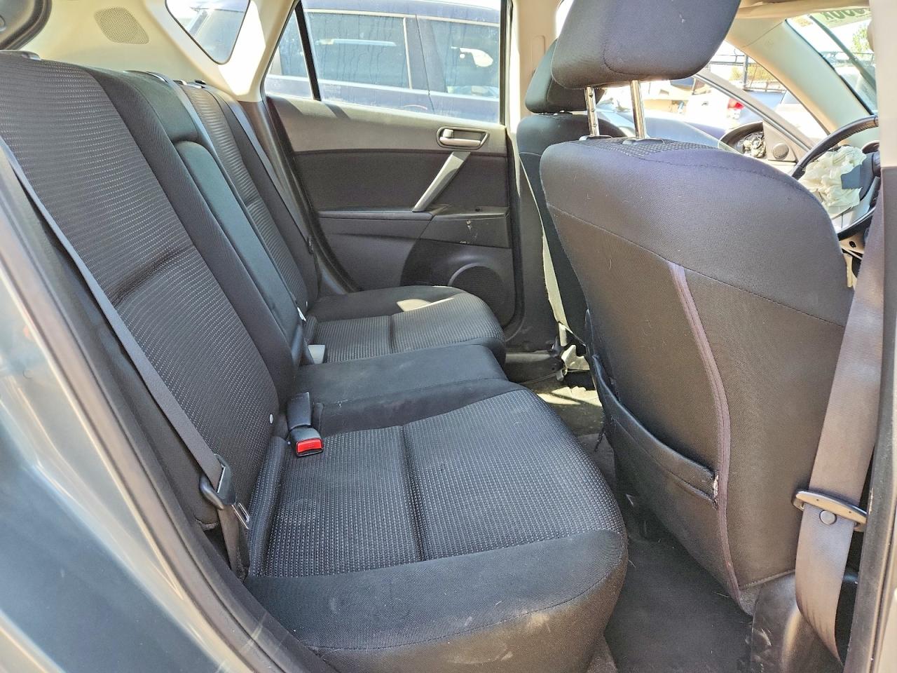 Mazda 3 I