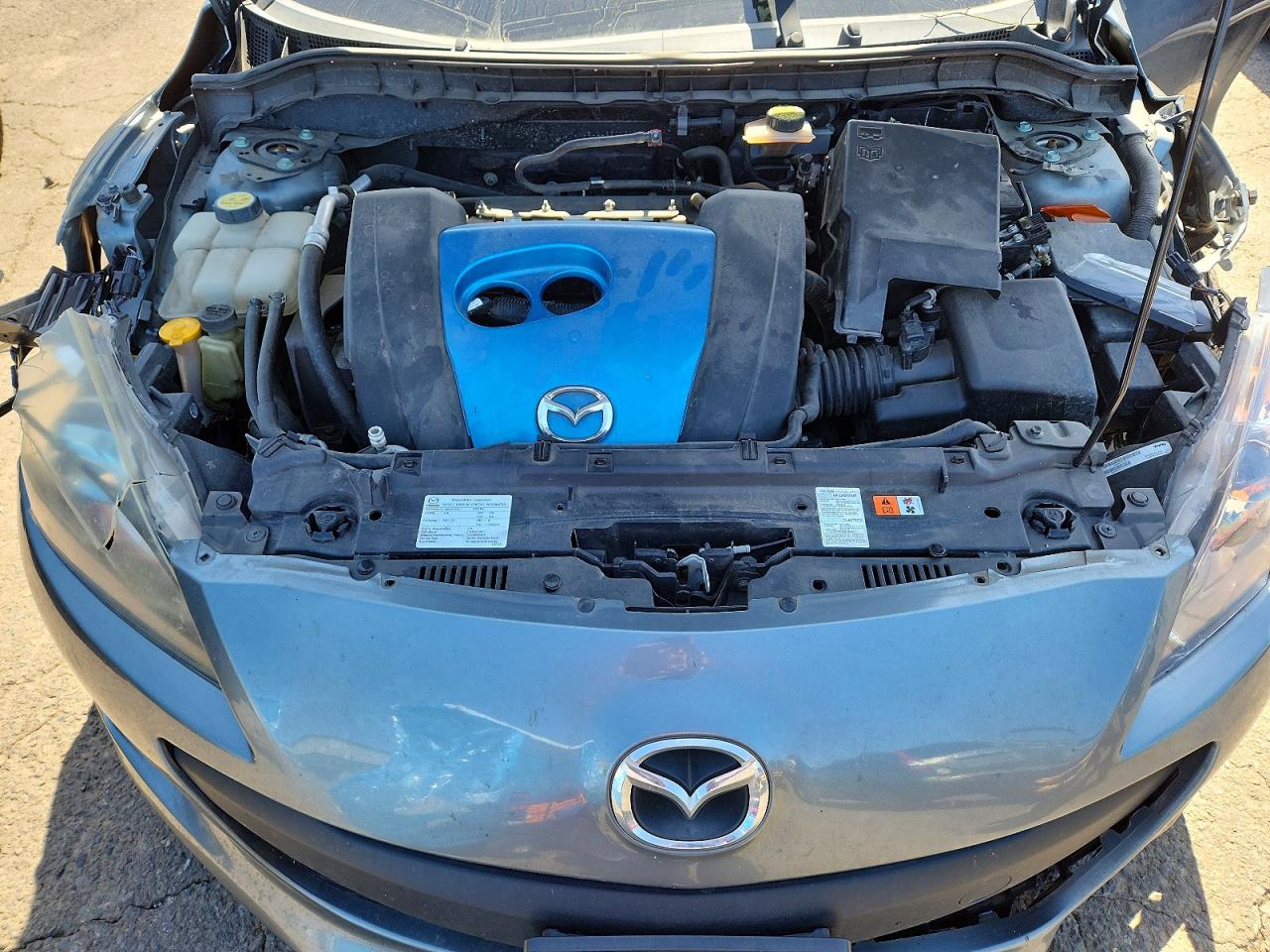 Mazda 3 I
