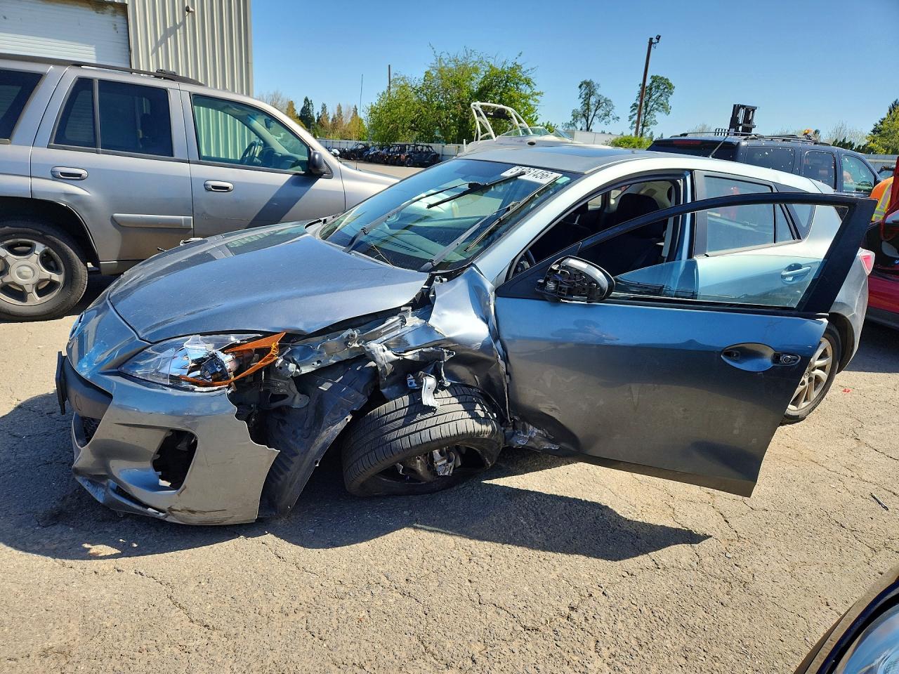 Salvage Mazda 3 Image