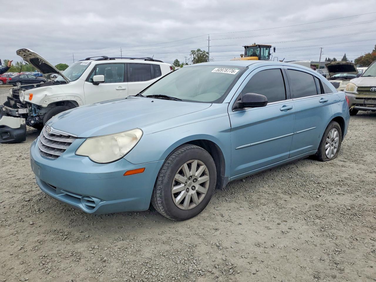 Salvage Chrysler Sebring Image