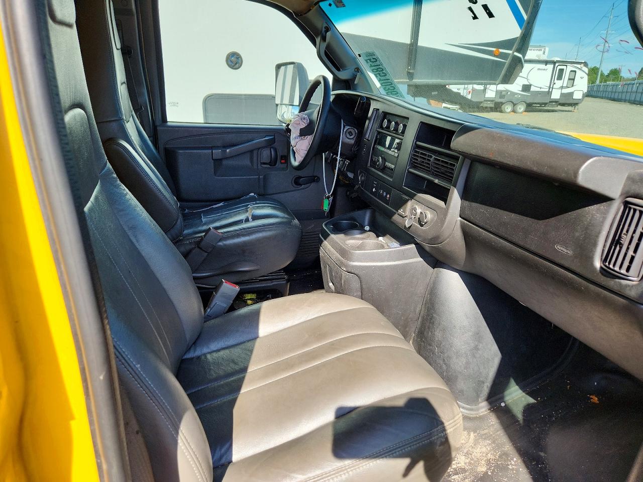 GMC Savana Cutaway G3500