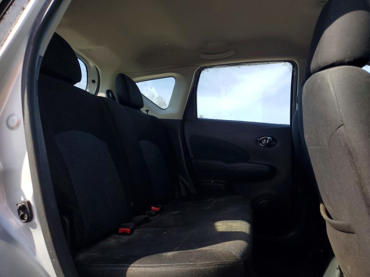 Nissan Versa Sv