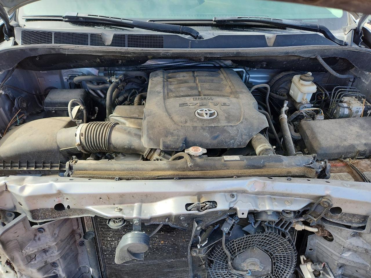 Toyota Sequoia Sr5
