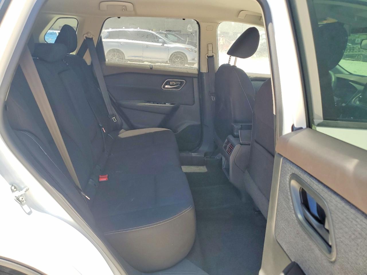 Nissan Rogue S