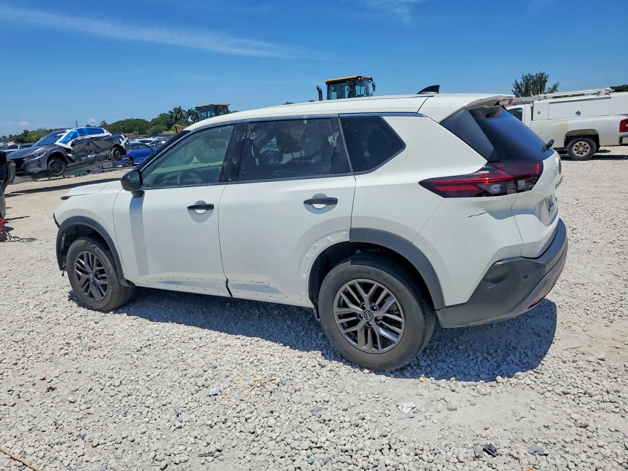 Nissan Rogue S