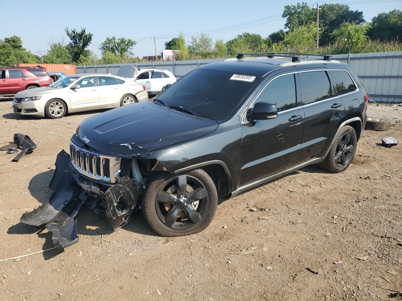 Salvage Jeep Grand Cherokee Image