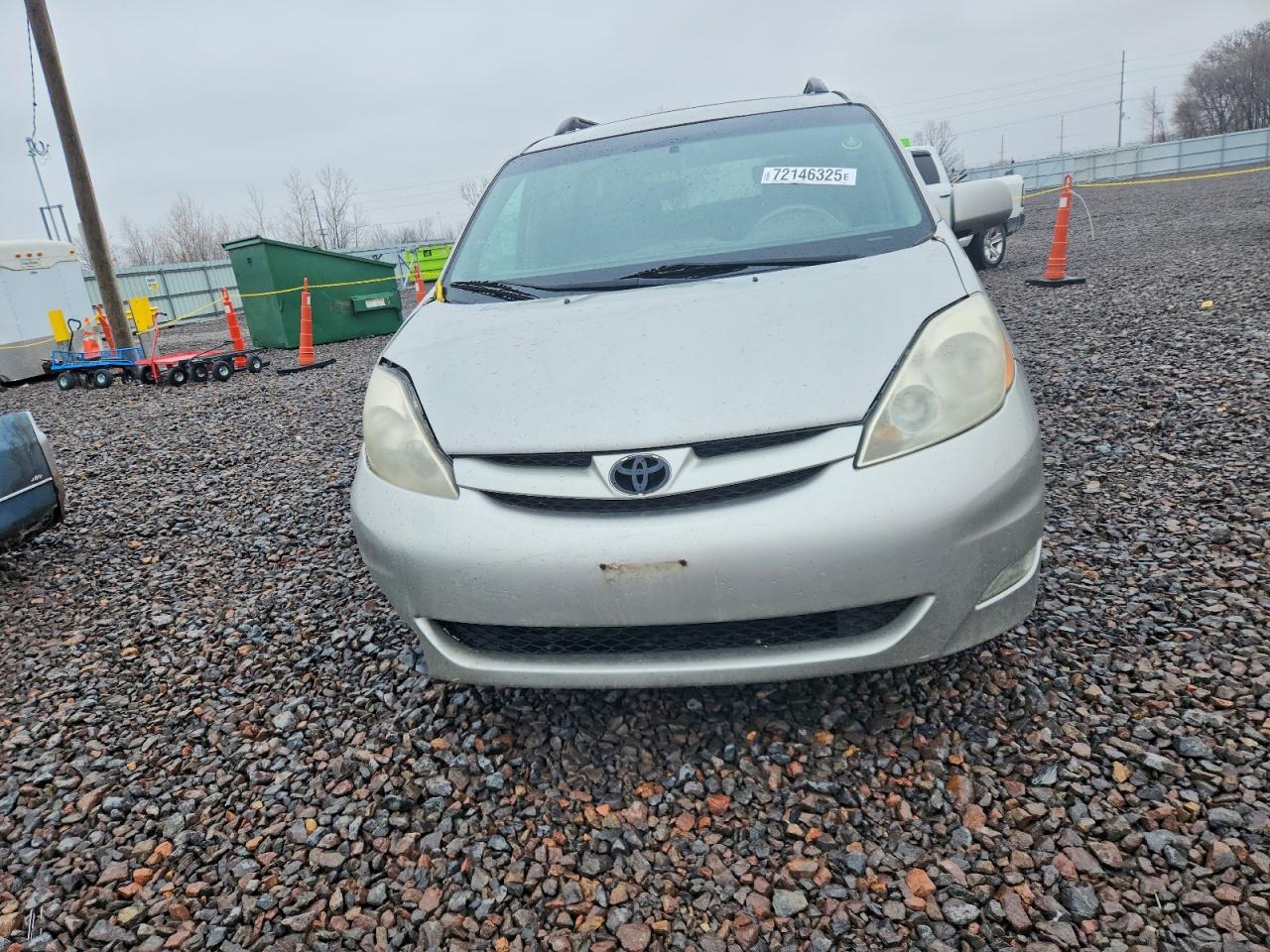 Toyota Sienna Xle
