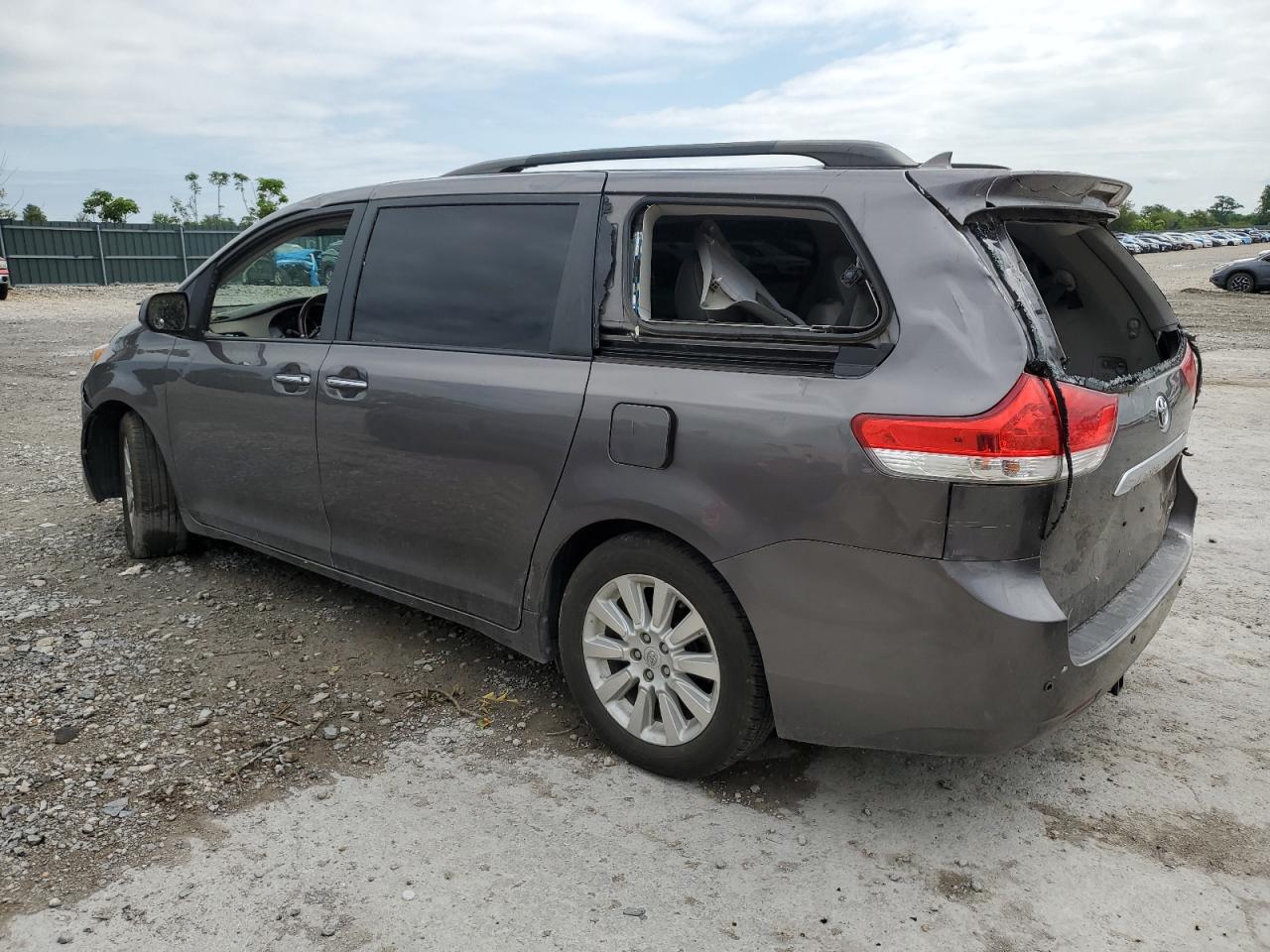 Toyota Sienna Xle